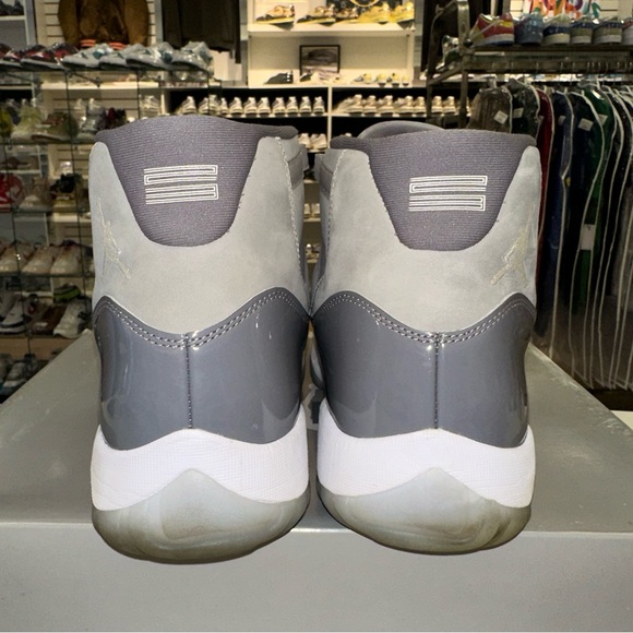 Jordan 11 Retro Cool Grey - Picture 3 of 6